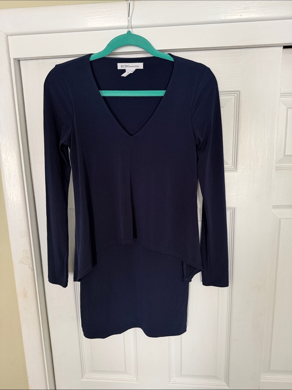 BCBGeneration Navy V-Neck Long Sleeve Layered Dress